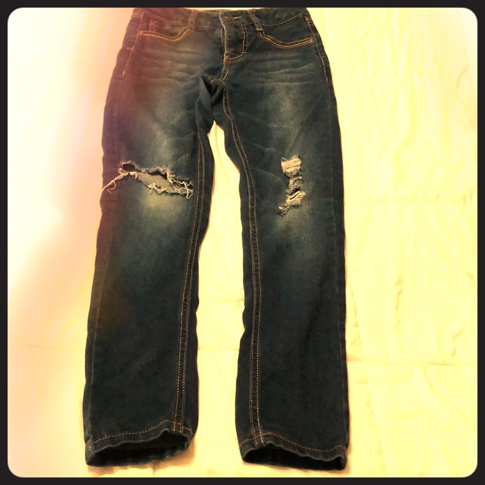 Girls size 8 BEAUTEES JEANS distressed